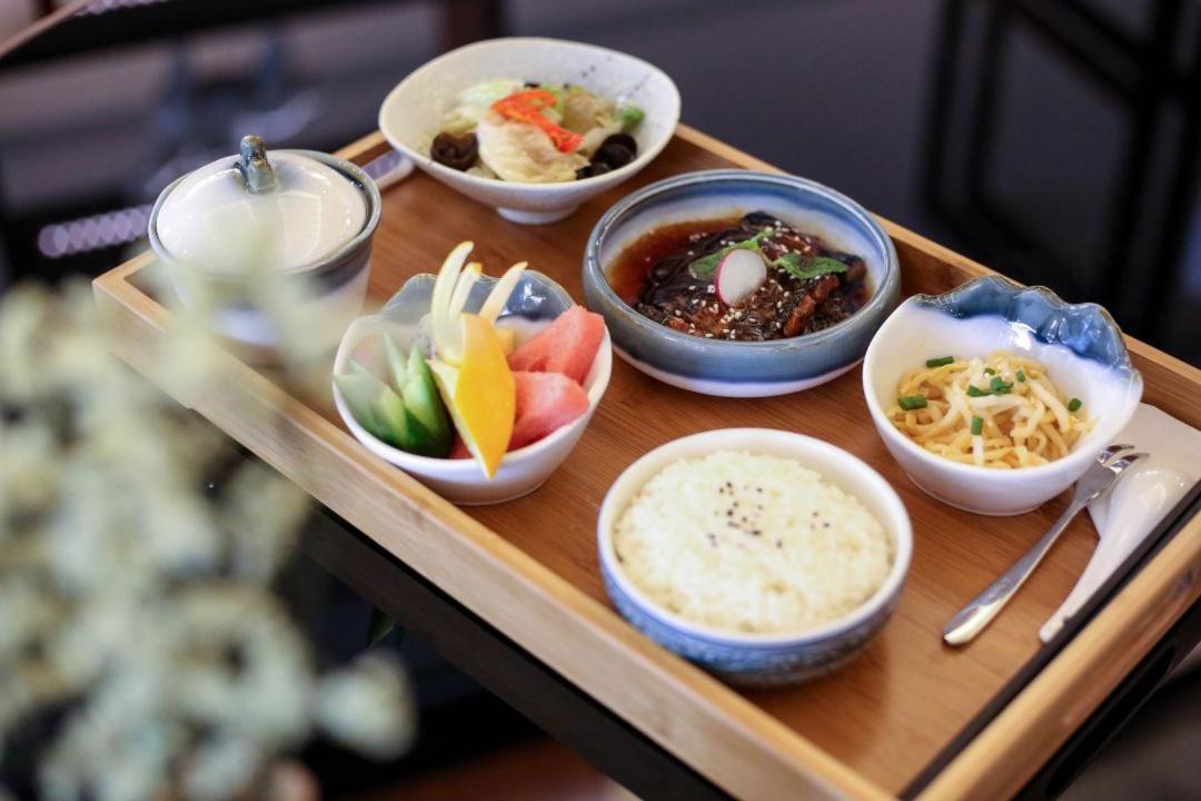 Ssaw Boutique Hotel Ningbo Cbd Exteriör bild