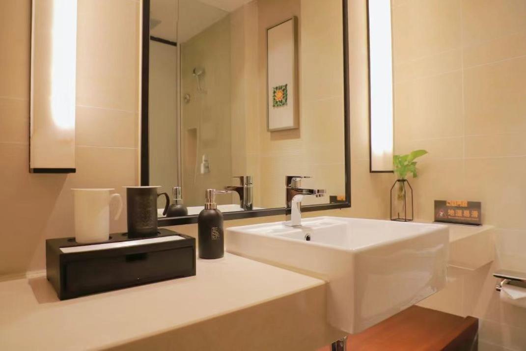 Ssaw Boutique Hotel Ningbo Cbd Exteriör bild